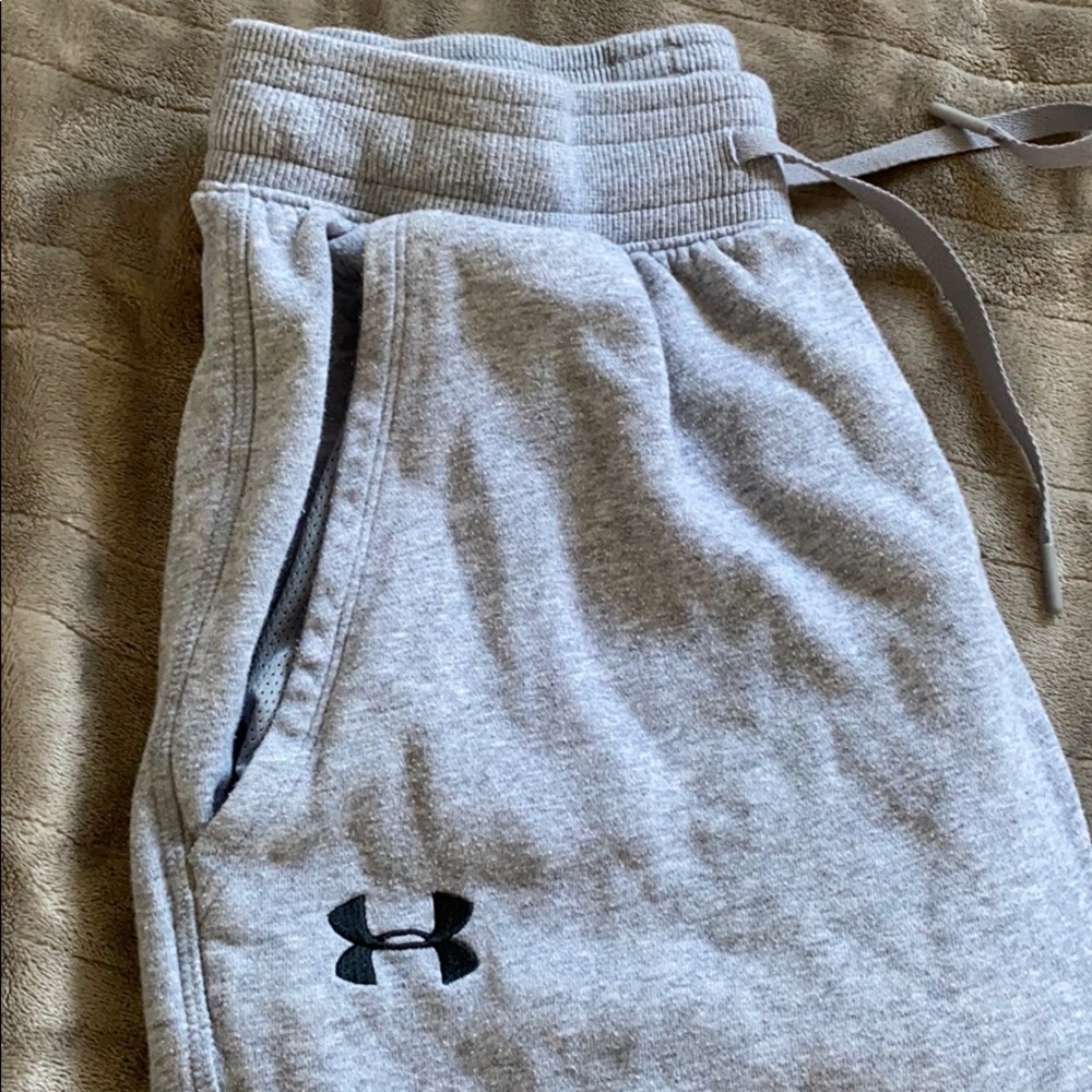 COPY - UnderArmour joggers!